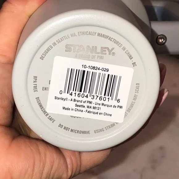 ✨NWT✨ Stanley Quencher H2.0 FlowState Tumbler 40oz (Fog) - Picture 16 of 17